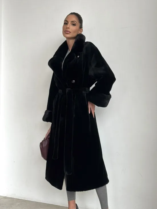 Элитная шуба из меха стриженой черной норки - фото 10