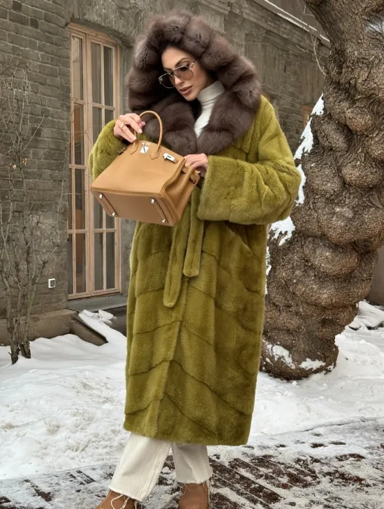Шуба норковая с капюшоном из натурального меха куницы - цвет оливковый - фото 5