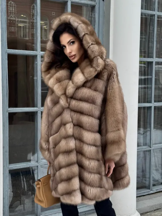 Шуба из меха куницы «летучая мышь» - фото 6