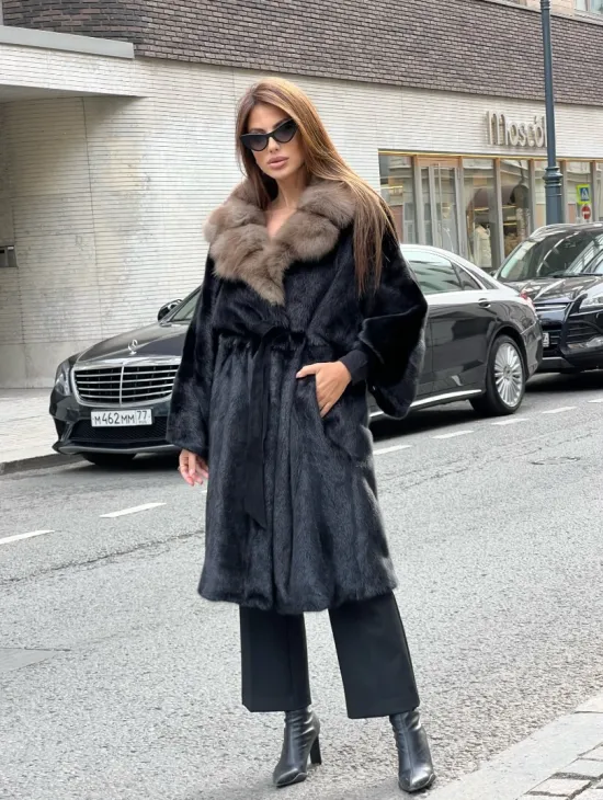 Черная шуба из аукционной норки с воротником из куницы- кимоно - фото 3