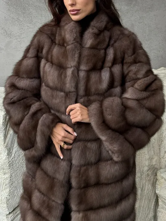 Шуба из куницы V-образный воротник - фото 1