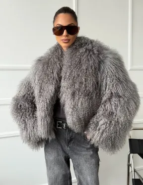 Серая шубка из меха ламы - фото 7