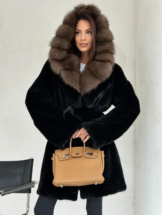 Черная норковая шуба средней длины - капюшон куница - фото 0