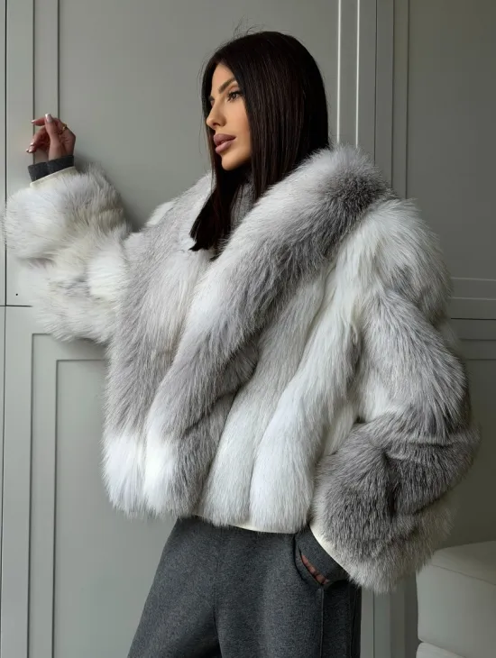 Полушубок из белой лисы, рукава - косички - фото 9