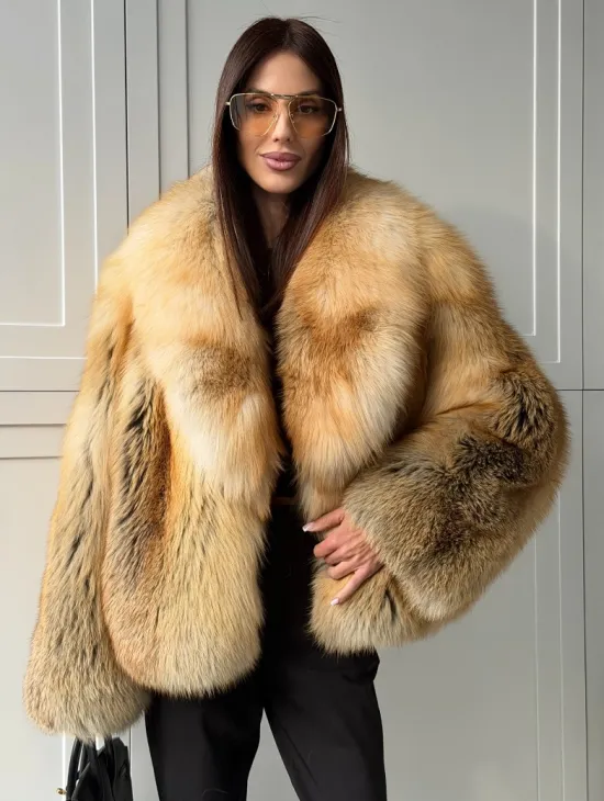 Короткая шубка из лисы Premium Golden Fox - фото 3