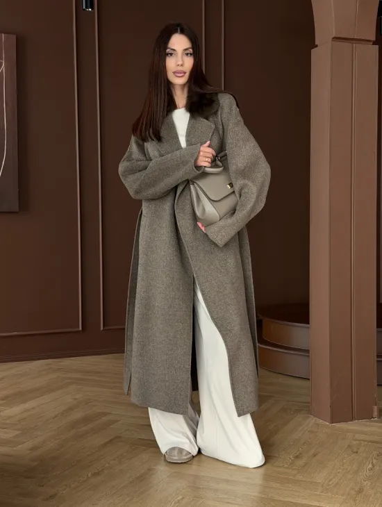 Пальто с воротником из соболя - фото 10