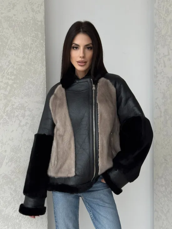 Черная дубленка из овчины с рукавами из меха норки - фото 1